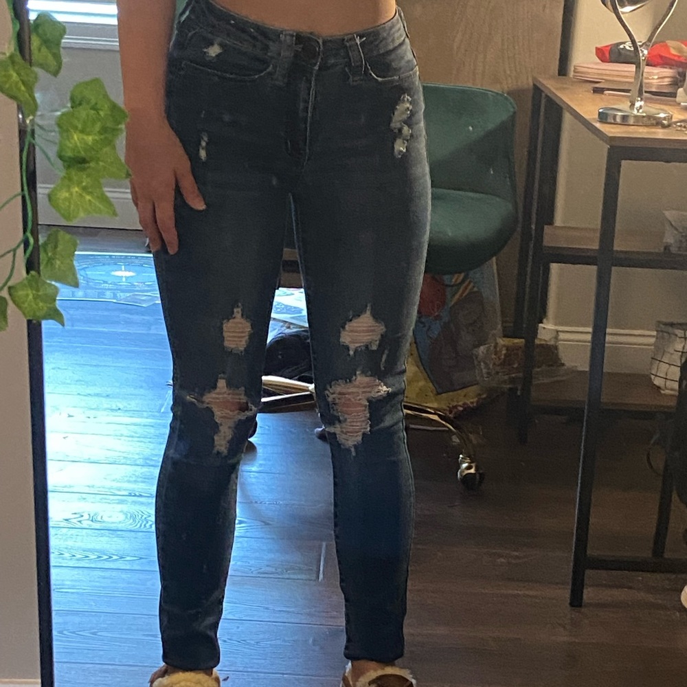 SO high waisted jeans